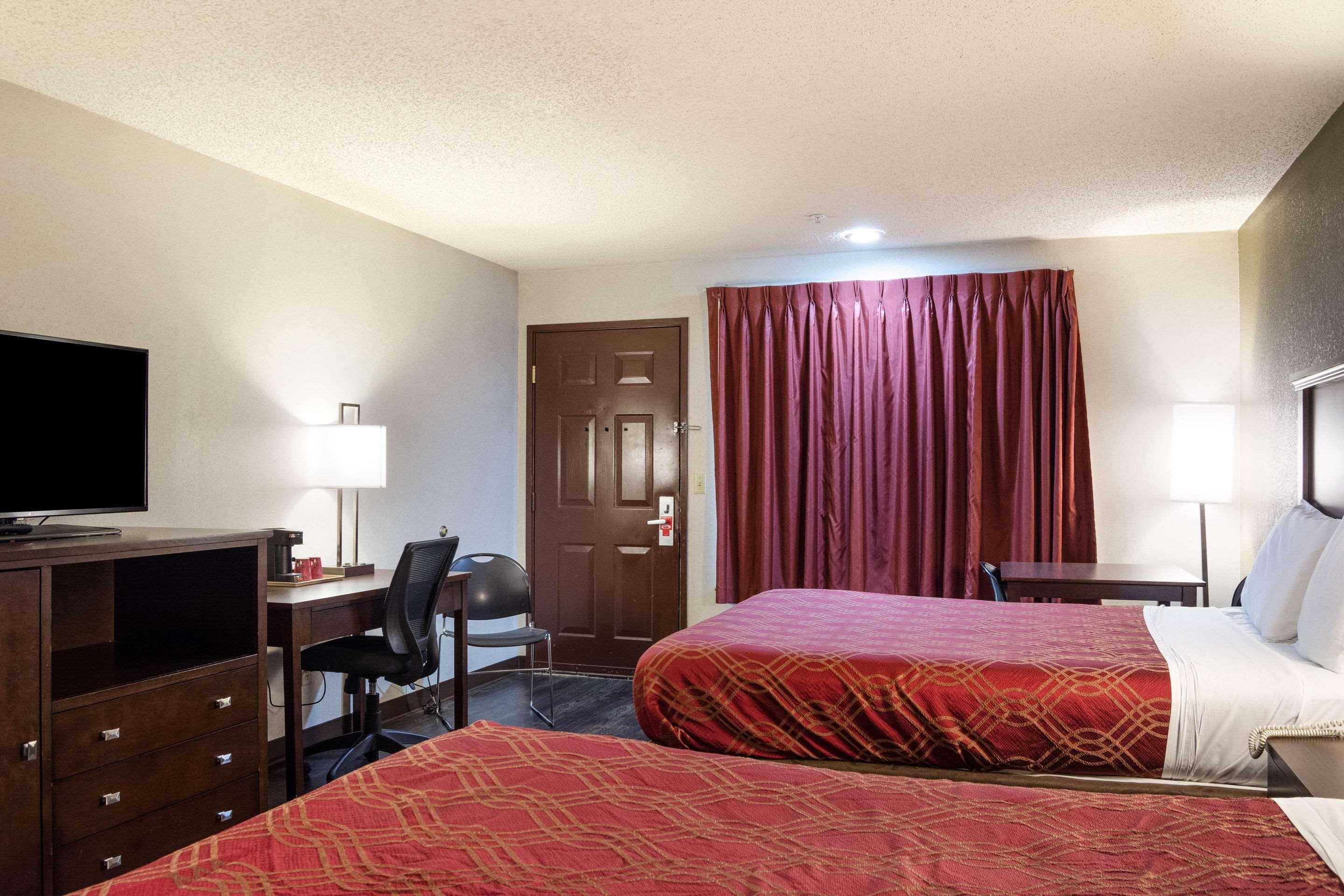 Econo Lodge Southeast Milwaukie/Portland Buitenkant foto