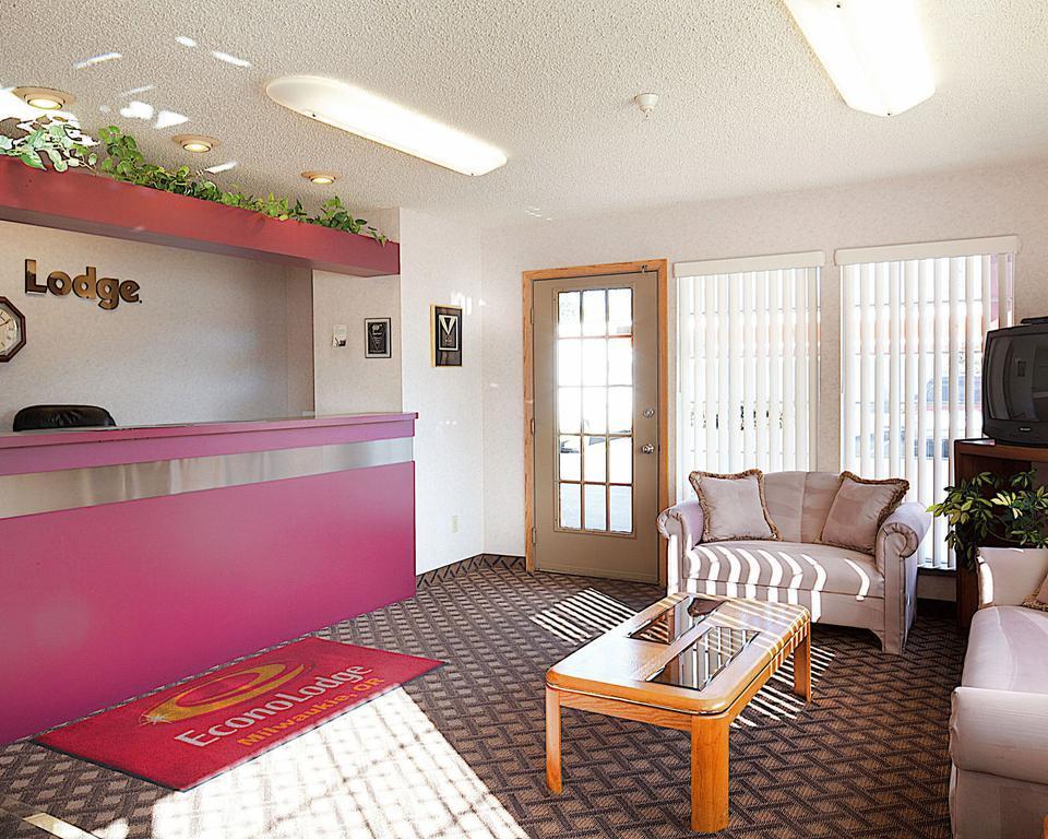Econo Lodge Southeast Milwaukie/Portland Buitenkant foto