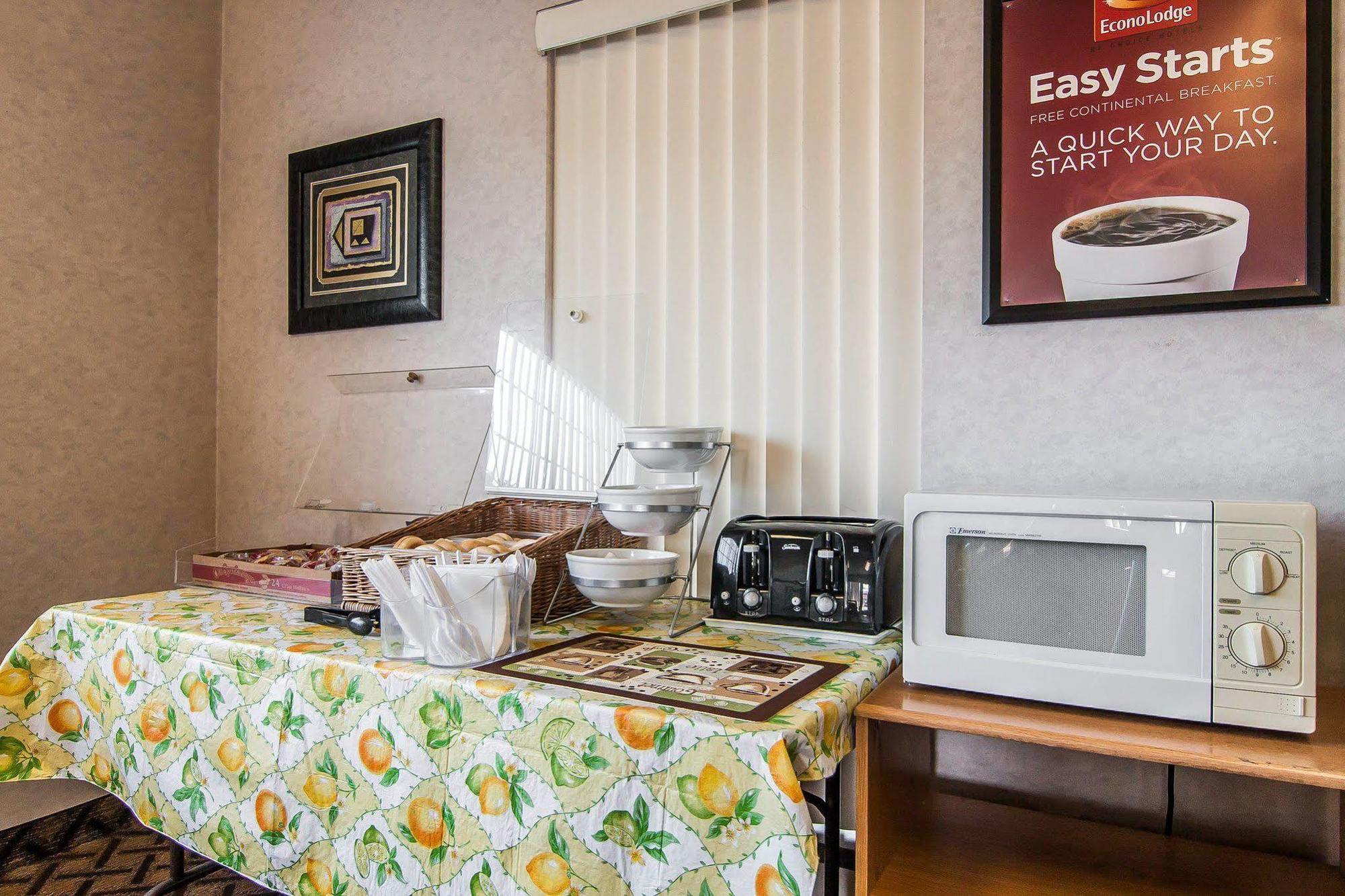 Econo Lodge Southeast Milwaukie/Portland Buitenkant foto