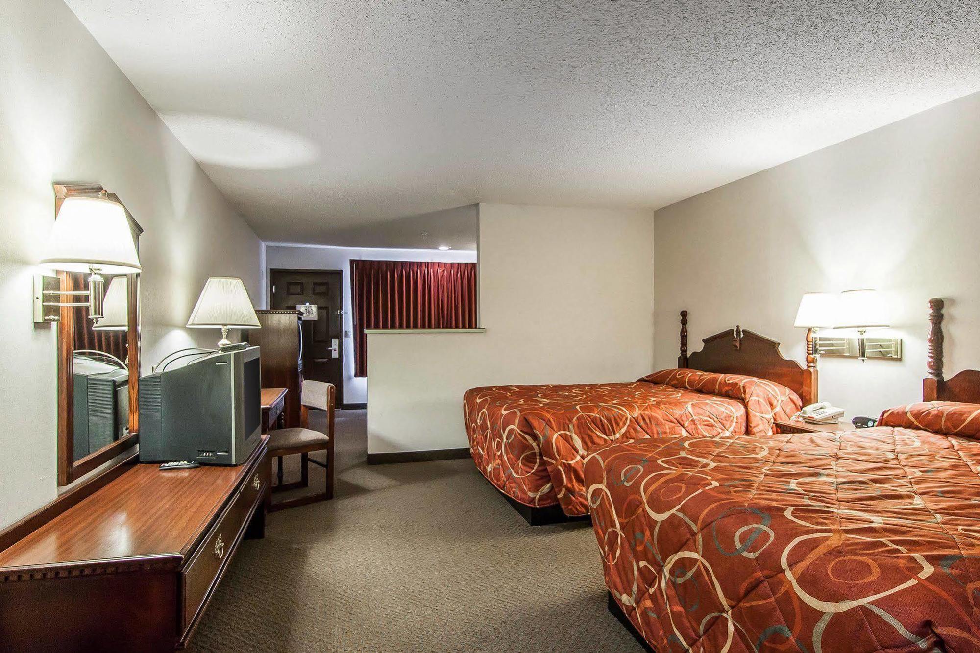 Econo Lodge Southeast Milwaukie/Portland Buitenkant foto