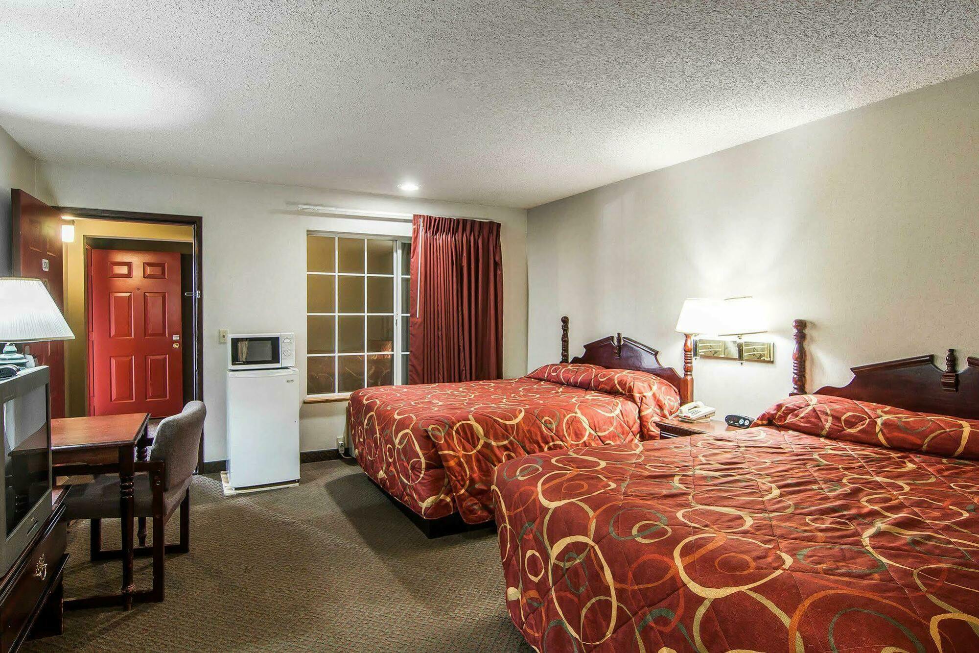 Econo Lodge Southeast Milwaukie/Portland Buitenkant foto